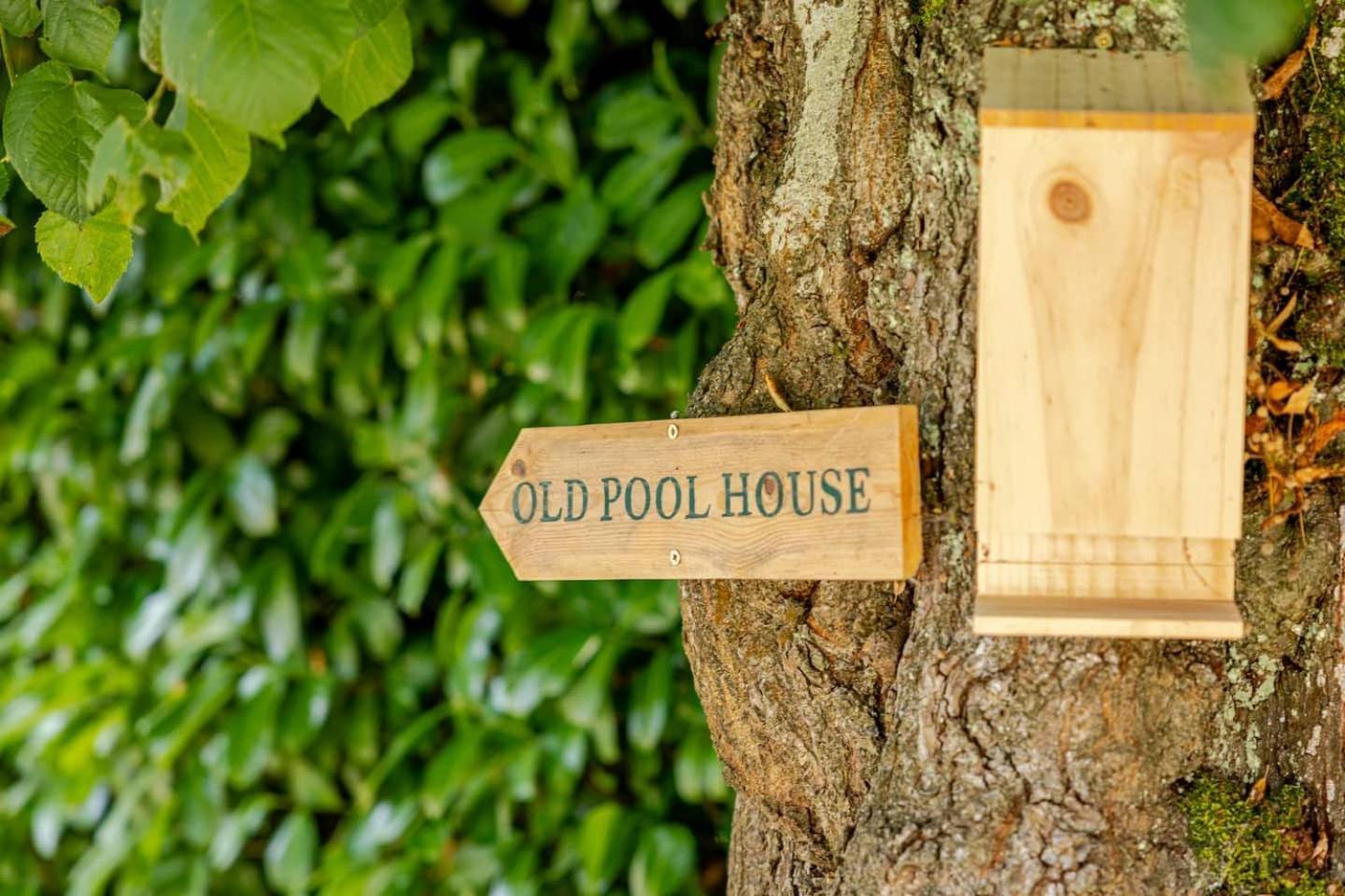 ブラッドフォード・オン・エイヴォンGranby Estate The Old Pool Houseアパートメント エクステリア 写真
